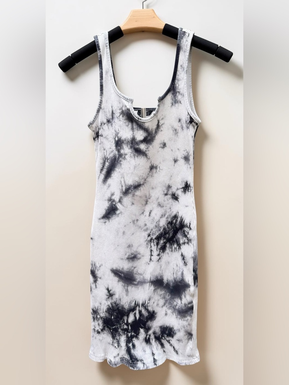 Tie Dye Bodycon Midi Dress Ribbed Tank Style Black White Size M (US 6)